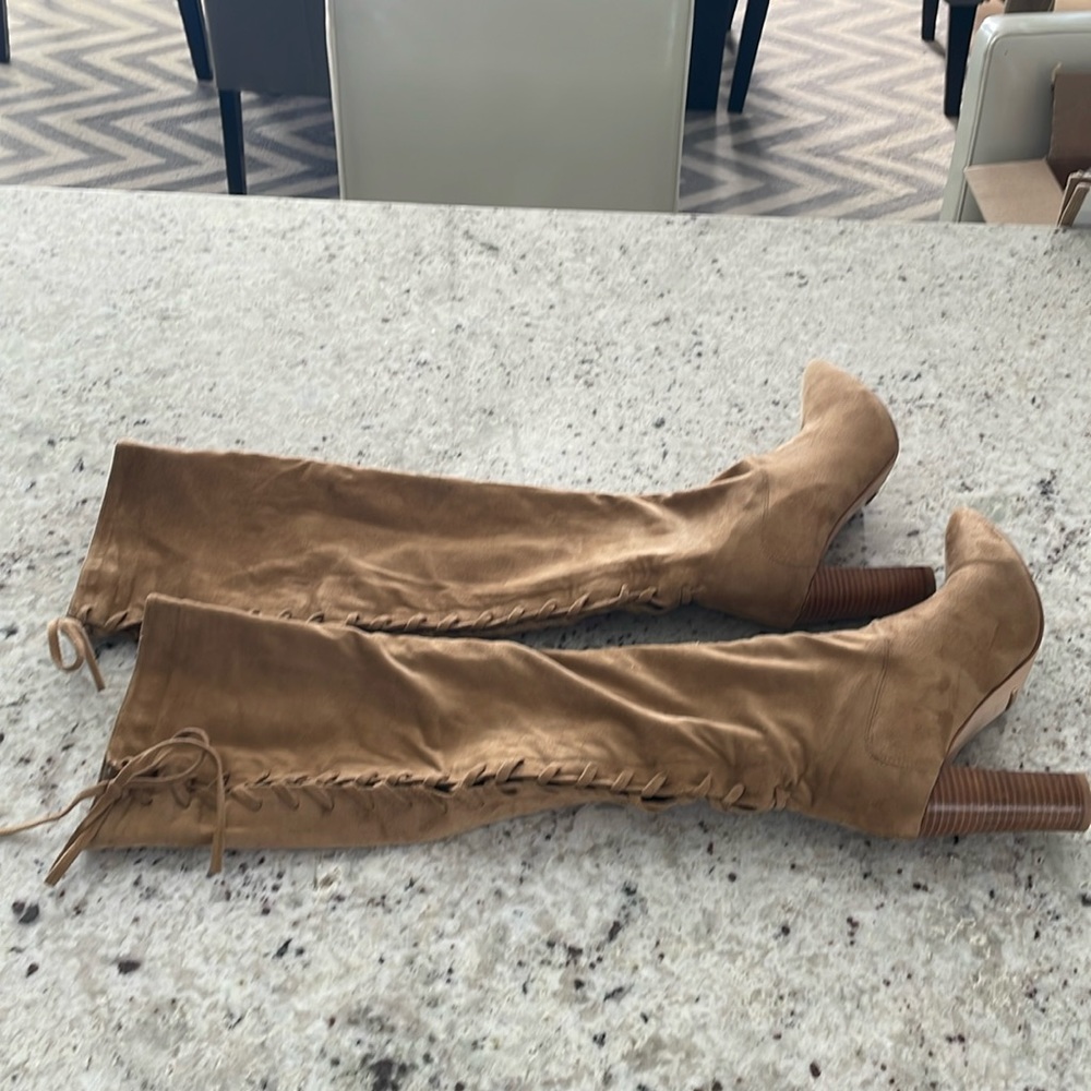 Billini suade tan lace up fashion boots